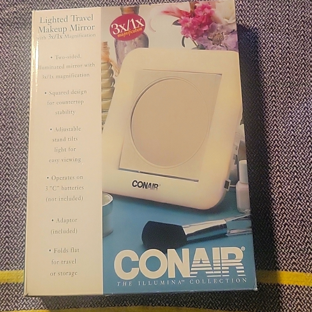 Conair magnifying make up mirror
